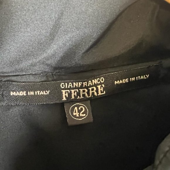 Gianfranco Ferre Gray Coat, Size 42, Angor, Silk, Polyester, Missing one button - Picture 6 of 9